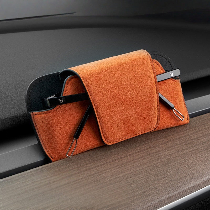 Alcantara Car Sun Visor Glasses Holder – Premium Sunglasses & Eyeglasses Organizer for Vehicles